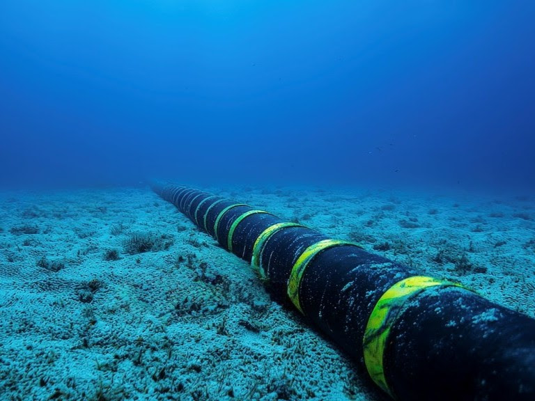 Reconnaissance aircraft